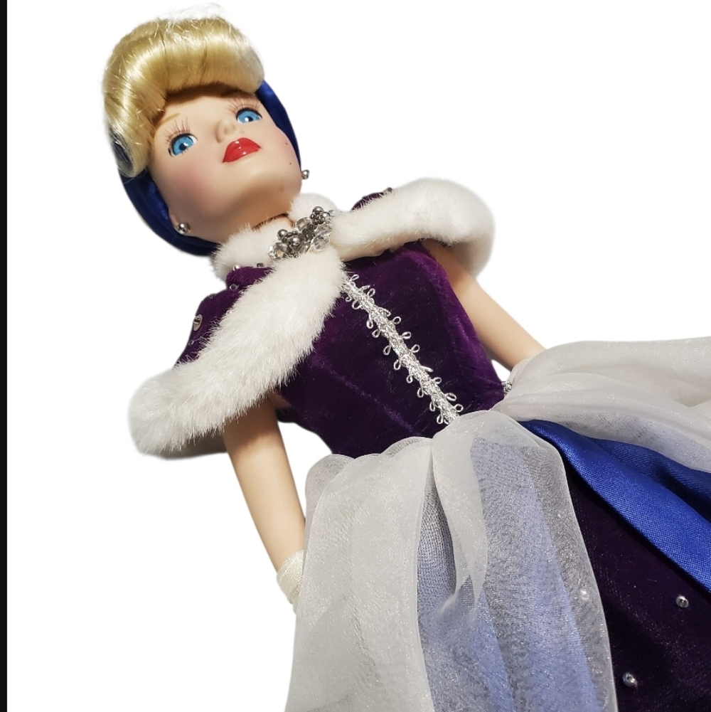 Disney Princess Cinderella Porcelain Brass Key Royal 2003 Keepsake Holiday Ed.16 - Picture 5 of 16